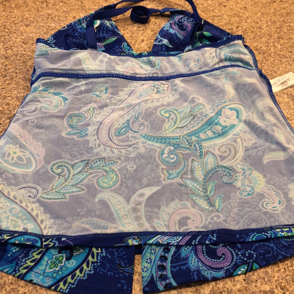 Beach Diva Malibu Flyaway Paisley Tankini Top Size 8 - Top Only - Picture 16 of 17